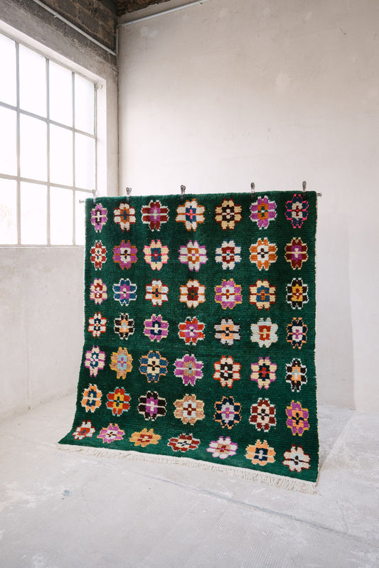 Bergama Tülü — Mosaic Flowers